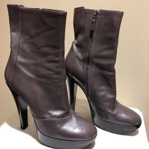Louis Vuitton grey platform boots 38.5 size US 8